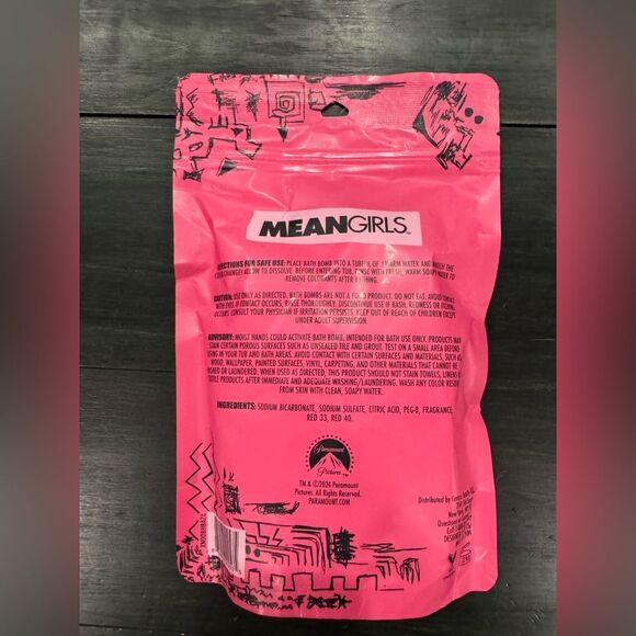 Mean Girls Cherry Scented Bath Bombs Set of 7 NEW - Picture 2 of 2